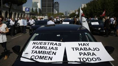 Ride-hailing companies protesting in Madrid.