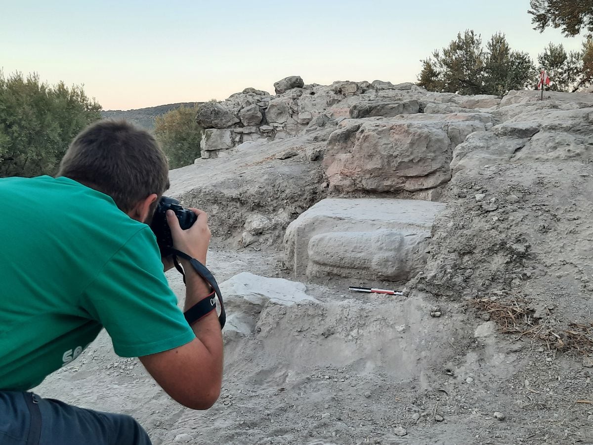 Archaeologists discover one of the largest phallic sculptures of ancient Rome 