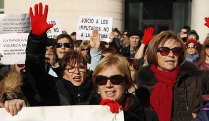 A protest outside the Pamplona courthouse on Wednesday.