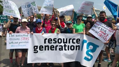 Resource Generation is a community of privileged young people who have committed themselves to seeking equality in the world.