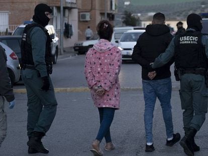 Two of the 79 people arrested last week in Pinos Puente (Granada).