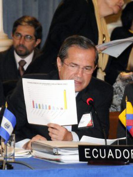 The Ecuadorian foreign minister, Ricardo Patiño, at last Friday's OAS meeting.