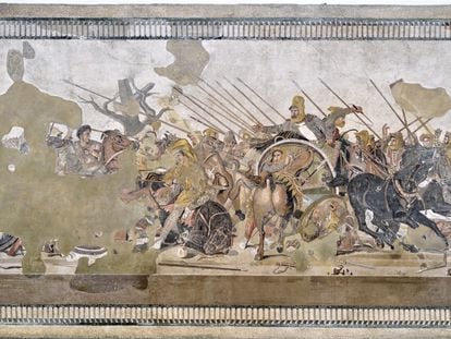 The mosaic represents Alexander the Great’s battle with Darius III. It was found in Pompeii’s House of the Faun and is conserved in Naples’ Archaeological Museum.