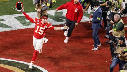 Patrick Mahomes (C) celebrates after the Chiefs defeated the 49ers in Super Bowl LVIII at Allegiant Stadium in Las Vegas.
