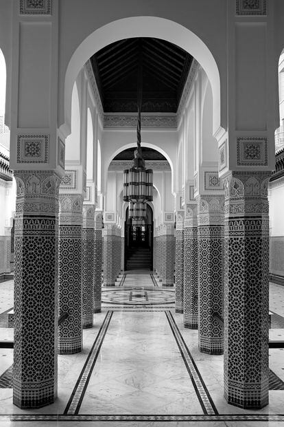 The hall that leads to La Mamounia's exquisite spa is another popular place to snap a photo.
