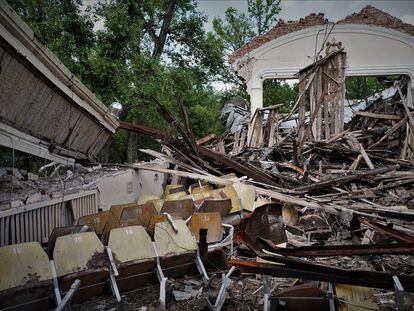 The theater of the House of Culture in the town of New York, in Ukraine’s Donetsk region, on July 24, 2023. It was bombed this past May by the Russians.