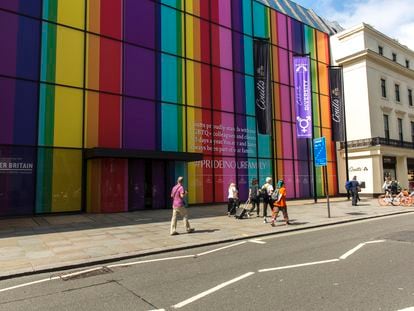 A London shopping mall with its entire facade lined with the colors of the LGBTQI+ flag in 2019.