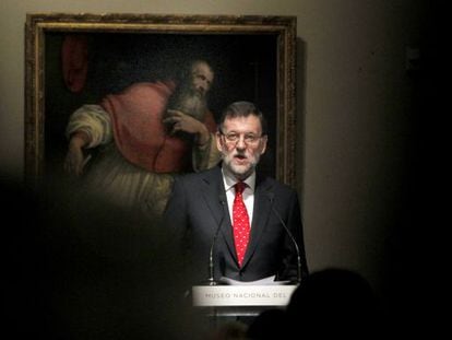 Prime Minister Mariano Rajoy gives his speech in the Prado Museum on Tuesday to mark the donation of a group of medieval works by collector Jos&eacute; Luis V&aacute;rez Fisa.