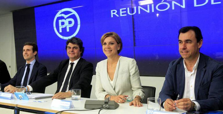 PP chief María Dolores de Cospedal, with party vice-secretaries.