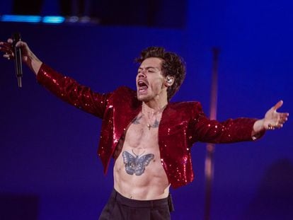 Harry Styles performs on stage during The BRIT Awards 2023.