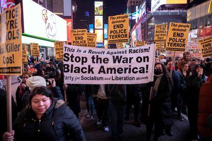 Protesters rally against the fatal police assault of Tyre Nichols, at Times Square in New York City, on January 27, 2023.