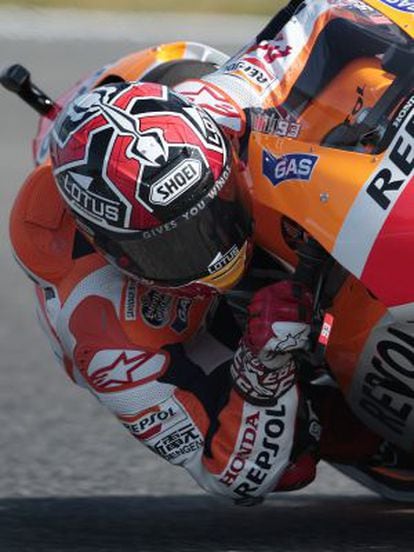 Marc Márquez, the young rookie who is shaking up the order.