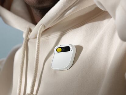 Ai Pin placed on a user's sweatshirt in an image provided by the American company Humane.
