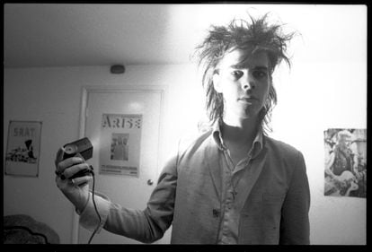 A young Nick Cave photographed in 1980. 