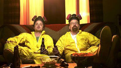 Jesse Pinkman (Aaron Paul) and Walter White (Bryan Cranston) enjoy a beer in an episode of ‘Breaking Bad.’