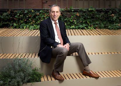 Larry Bacow, the former president of Harvard University, at Camilo José Cela University in Madrid. 