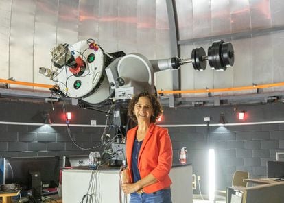 Spanish astronomer Noemí Pinilla-Alonso at Central Florida University’s Robinson Observatory.