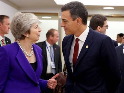 Pedro Sánchez and Theresa May in Brussels.