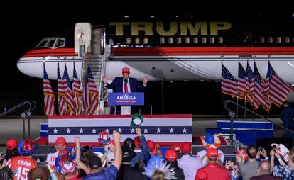  Donald Trump at a campaign rally in Latrobe, Pennsylvania in November 2022.