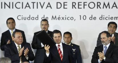 Peña Nieto presents his education reform on December 11, 2012.