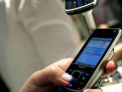 The extended use of mobile phones has increased internet access in Latin America.