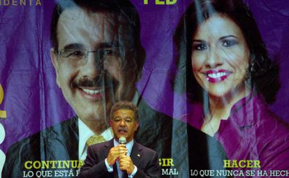President Leonel Fern&aacute;ndez speaks at a PLD rally In New York. 