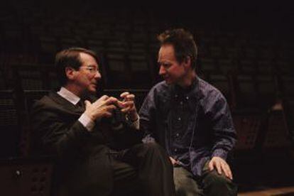 Mortier (l) and theater director Peter Sellars.
