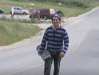 Ignacio Echeverría, the skateboard hero of the Borough Market terrorist attack in London, in a video screeshot.