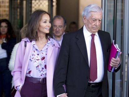 Isabel Preysler and Mario Vargas Llosa at the ARCO art fair in Madrid.
