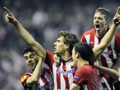 Athletic Bilbao&#039;s Fernando Llorente, second left, celebrates his goal against Manchester United.