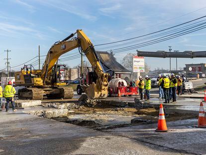 Construction workers on Dekalb Pike working on a sinkhole that closed the Southbound 202 in King of Prussia, Pa., on Saturday, Dec., 16 , 2023