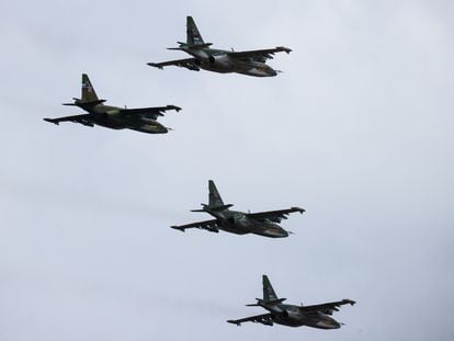 Sukhoi Su-25 fighter jets taking part in the Allied Resolve 2022 joint military drills held by Belarusian and Russian troops at the Obuz-Lesnovsky training ground in February,