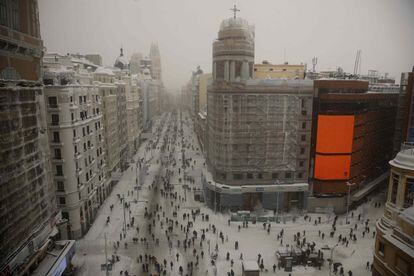 Madrid's Gran Vía on Saturday after the snowfall.