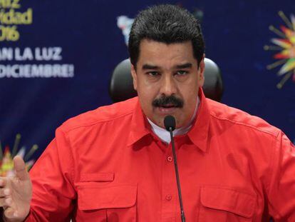 Venezuela's President Nicolás Maduro says the border has been closed to thwart currency smugglers.