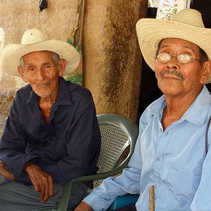 Federico Ramos, 86 (left), and Manuel Gudiel, 85.