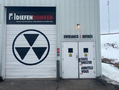 Entrance door to the Diefenbunker