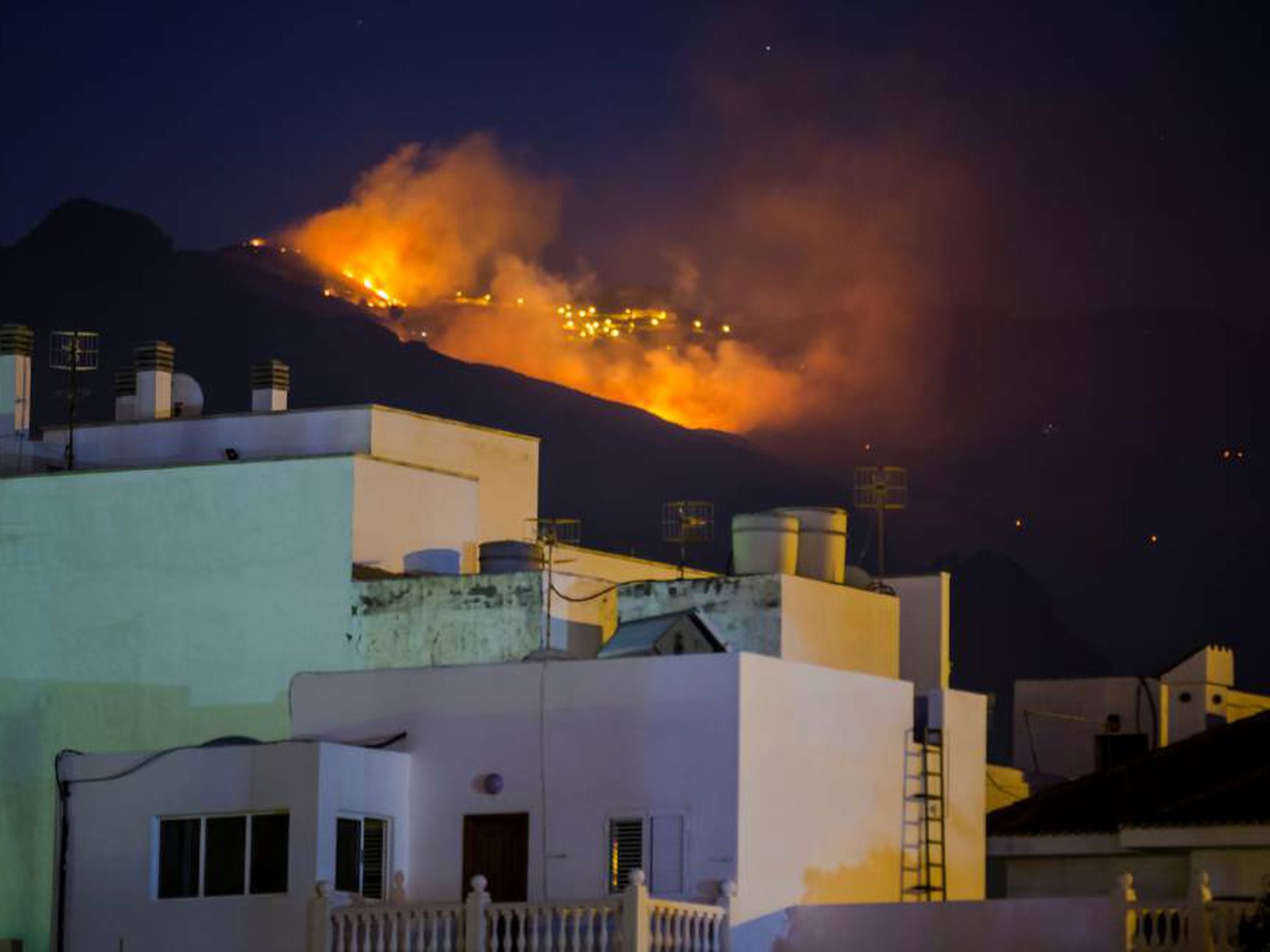 Fire in Gran Canaria: Wildfire in Gran Canaria worst to hit Spain in six  years | Spain | EL PAÍS English