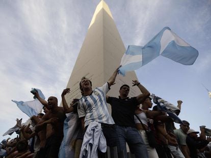 Fans celebrate in Buenos Aires after the Argentina soccer team qualified for the World Cup final in Qatar, December 13, 2022.