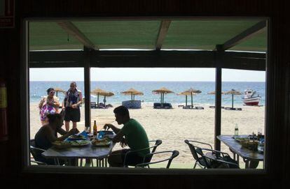 Urban beach bars will be able to occupy an area of up to 300 square meters.
