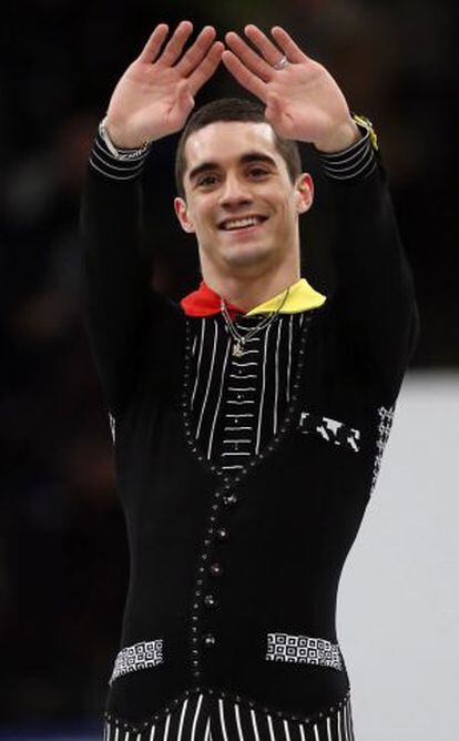 Spain&#039;s Javier Fern&aacute;ndez greets the audience after competing the in men&#039;s short program at the European Figure Skating Championships in Budapest.