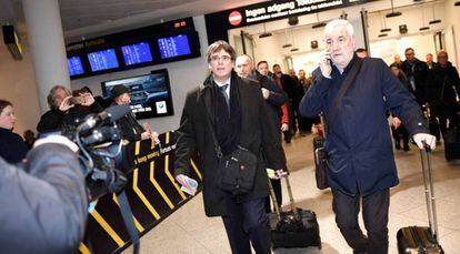 Carles Puigdemont arrives in Copenhagen.