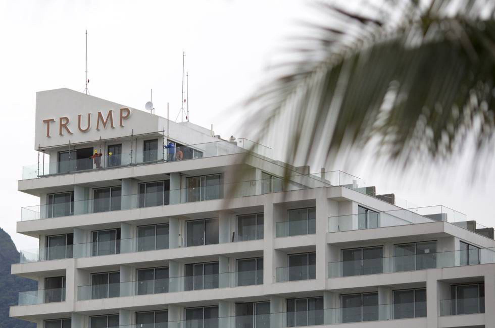 Donald Trump Luxury Hotel In Rio De Janeiro Trump Removes Name From Brazil Hotel Named In Criminal Investigation Spain El Pais English Edition