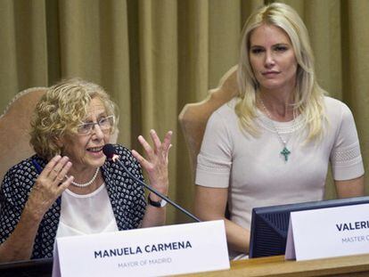 Madrid Mayor Manuela Carmena at the Vatican on Tuesday. (Spanish narration).