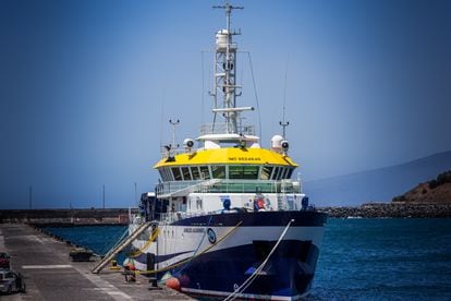 The 'Ángeles Alvariño,' an ocean exploration vessel that is being used to search the sea bottom off the coast of Tenerife.