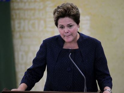 Brazilian President Dilma Rousseff weeps during her speech in the inauguration ceremony of the Truth Commission.