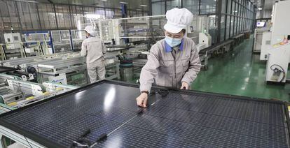 A plant that produces solar panels for export, in Lianyungang (Jiangsu province, China).