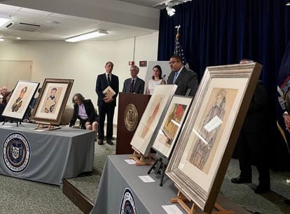 Manhattan prosecutor Alvin Bragg announces the return of Egon Schiele's drawings to their legitimate heirs on September 20 in New York.