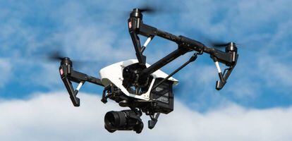 A drone equipped with a camera. Professional users in Spain need a license before they can fly such devices.