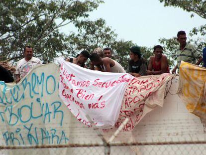 A group of inmates hold a protest at Sabaneta prison.
