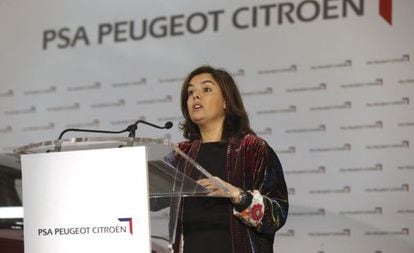 Deputy Prime Minister Soraya Sáenz de Santamaría (above) will not be sitting in for Rajoy at the digital debate organized by EL PAÍS.